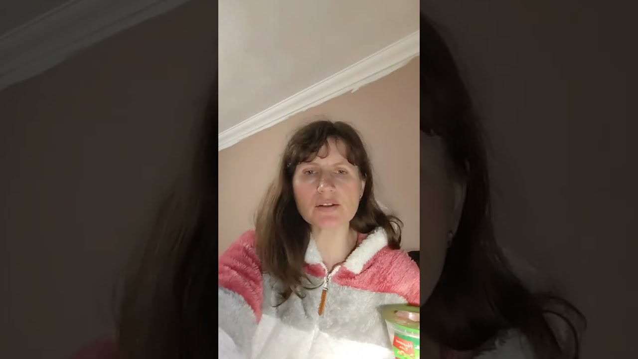 ЗАГРУЖАlЮ DISCORD ПОШАГОВО :) .  АНДРЕЙ ИХ МОСКВЫ ПОМОГАЕТ.  ЖИЗНЬ В  ВЕЛИКОБРИТАНИИ