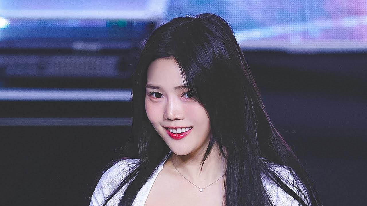 241010 오마이걸 효정 (HyoJung) 육군3사관학교 Full Cam - 던던댄스, 돌핀, Classified, 틱톡, 살짝 설렜어 [직캠 / FANCAM] [4K 60p]