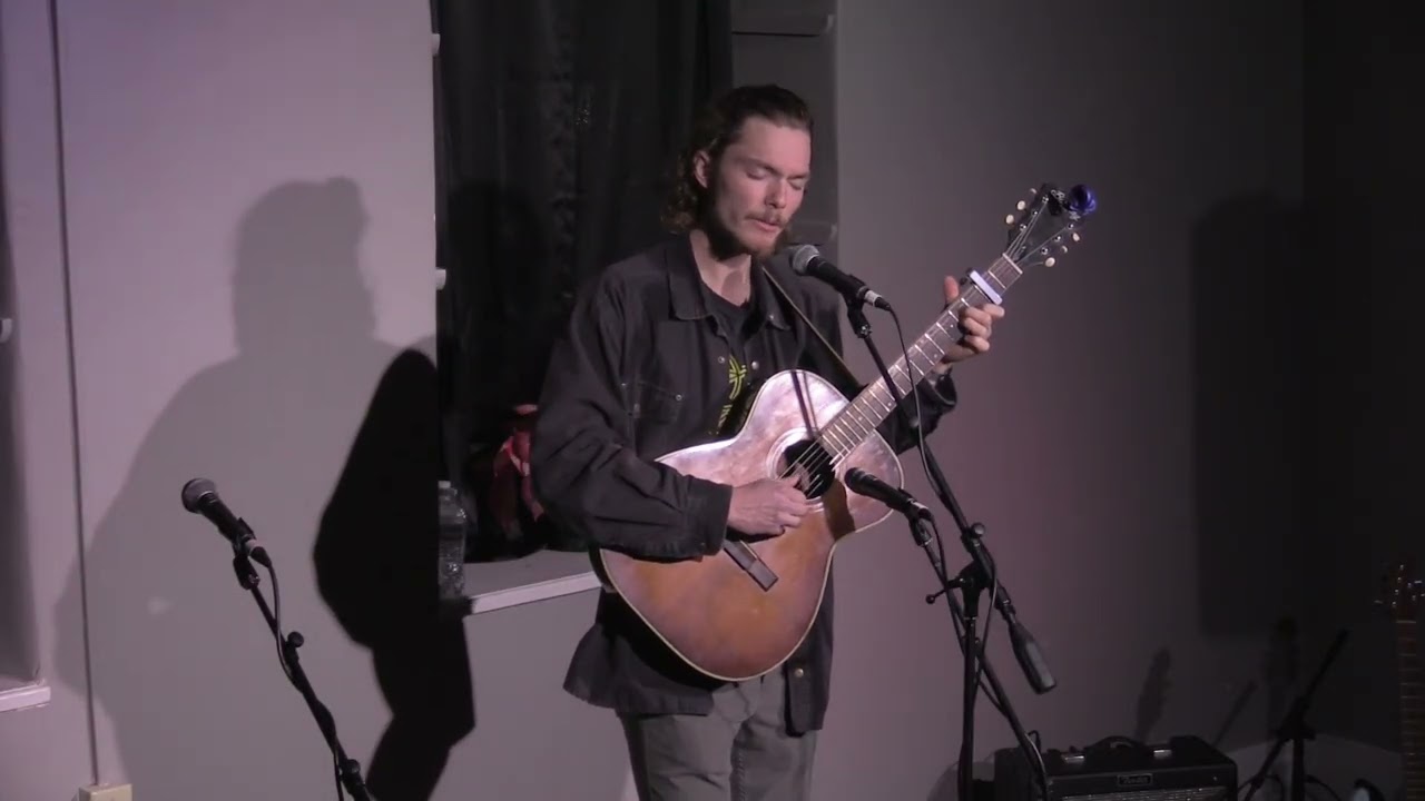 Duncan MacMillan - Hurricane Season (Live at Muddy Creek Cafe 1/11/26)