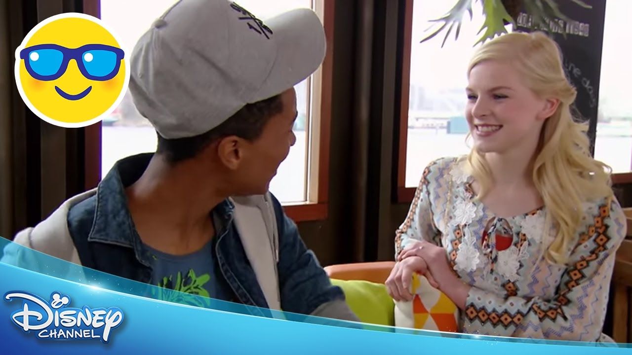 Just Like Me! | Liefdesboot | Disney Channel NL