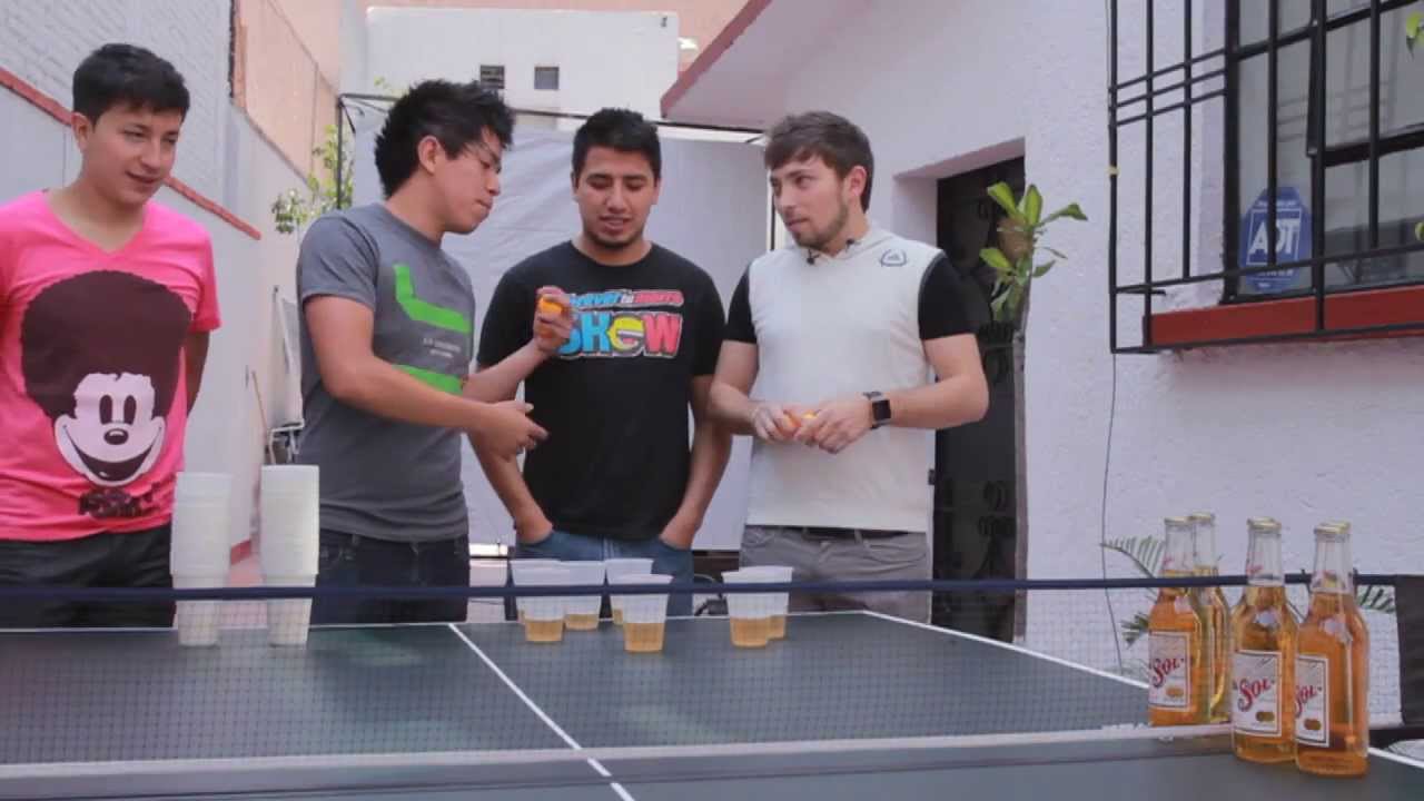 Beerpong con el Crew