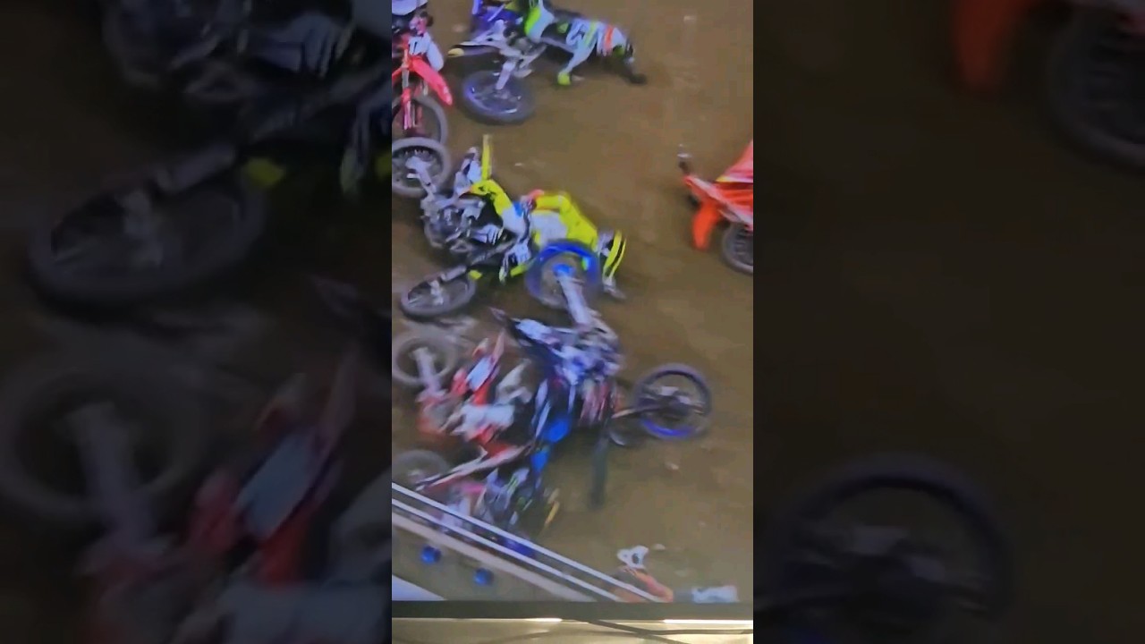 Carnage at the Start for 250cc at Detroit 