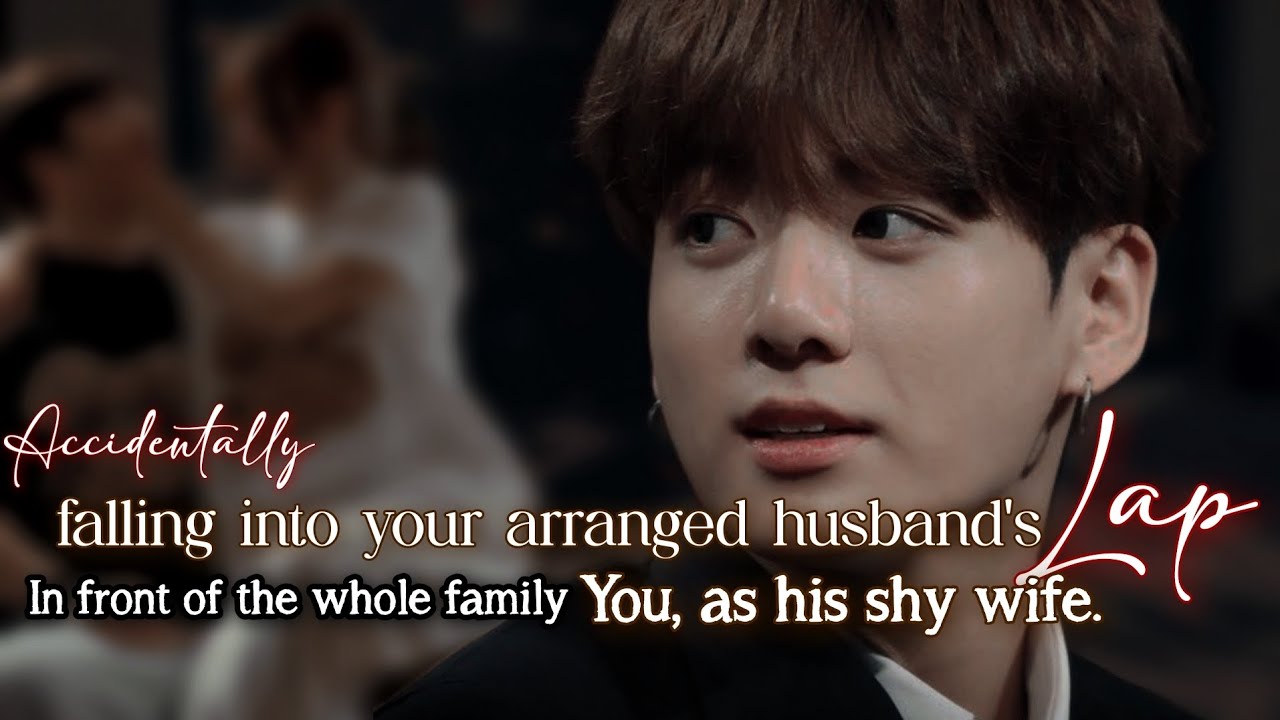 [𝐎𝐧𝐞𝐬𝐡𝐨𝐭] 𝐀𝐜𝐜𝐢𝐝𝐞𝐧𝐭𝐚𝐥𝐥𝐲 𝐟𝐚𝐥𝐥𝐢𝐧𝐠 𝐢𝐧𝐭𝐨 𝐲𝐨𝐮𝐫 𝐚𝐫𝐫𝐚𝐧𝐠𝐞𝐝 𝐡𝐮𝐬𝐛𝐚𝐧𝐝'𝐬 𝐥𝐚𝐩 𝐢𝐧 𝐟𝐫𝐨𝐧𝐭 𝐨𝐟 𝐭𝐡𝐞 𝐰𝐡𝐨𝐥𝐞 𝐟𝐚𝐦𝐢𝐥𝐲.