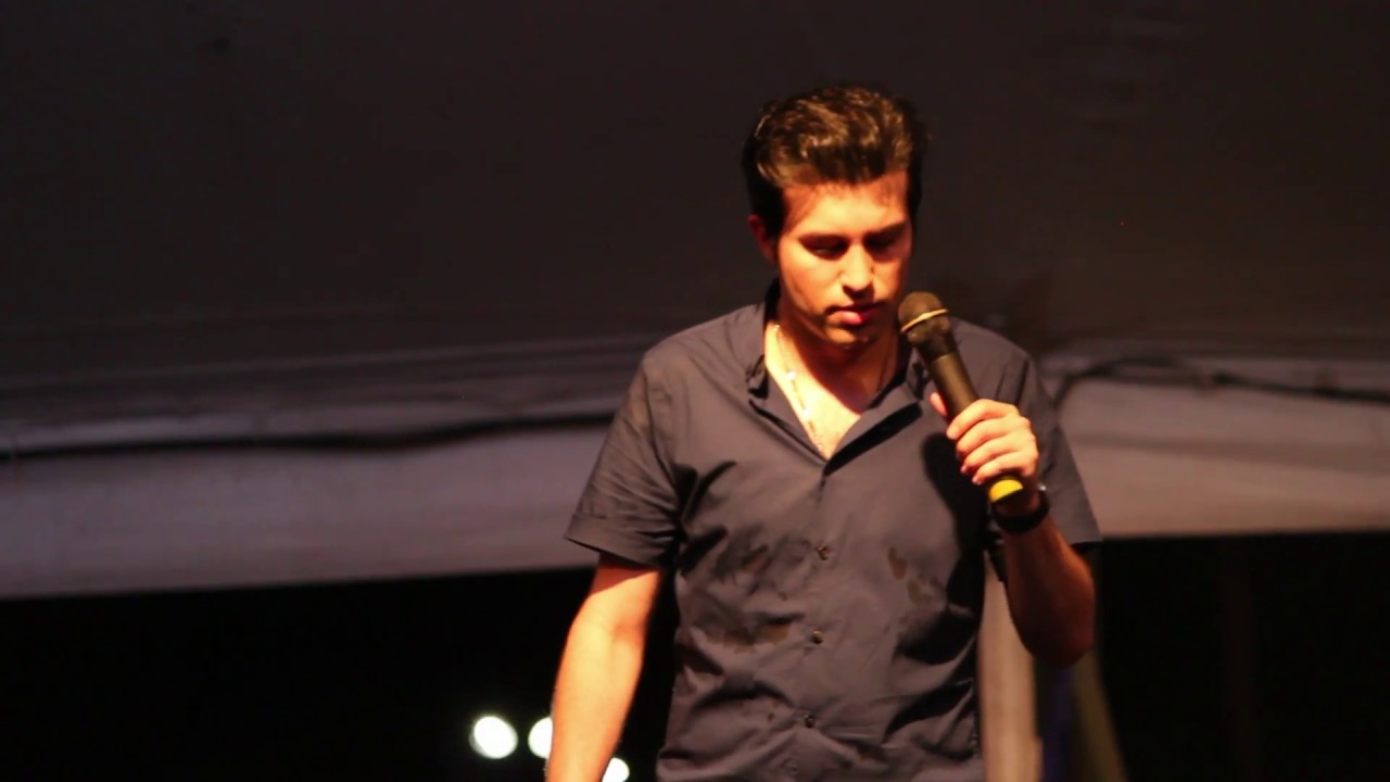 Kavan Hashemian sings 'PocketFul Of Rainbows' Elvis Week 2016