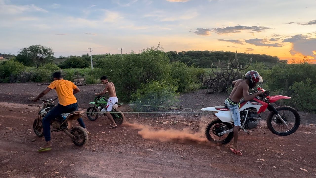 CABO DE GUERRA INSANO - MINI MOTO vs CRF