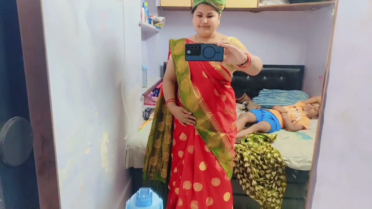 1साल का बच्चा कैसे किया अपने मां के सर का मसाज देखो#@MEENU.FAMILY.VLOG.99 #viralvideo#minivlog 