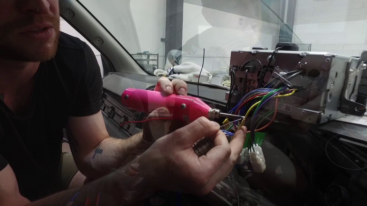 How to install the Kenwood DRV-N520 dash camera