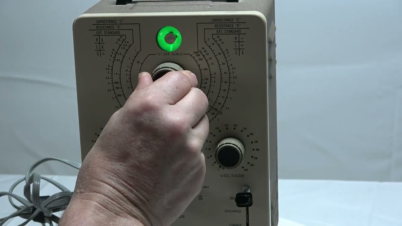 Heathkit IT-28 Capacitor Tester Demo