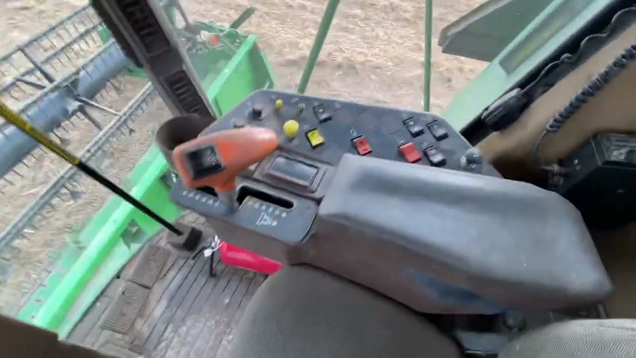 1996 John Deere 9500 Combine Video 1 - Lot 14004