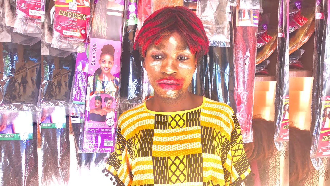 MAKE UP MBOVU