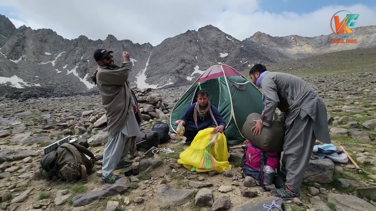 ادامه سفر کوه گردی - شب دوم را هم در برف باری سپری کردیم