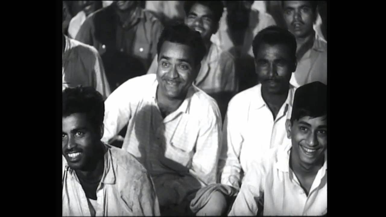 Utha Utha Zali Pahat - Classic Marathi Romantic Song - Mukkam Post Dhebewadi Movie