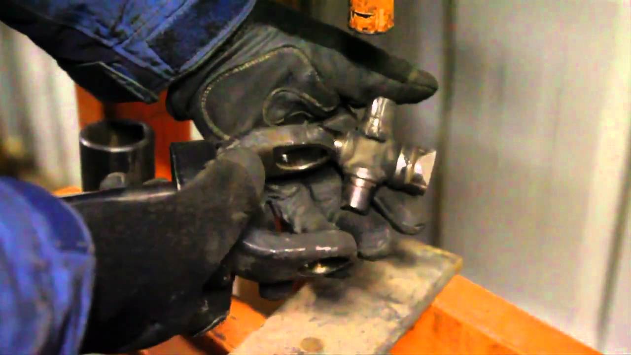 How to install a U-joint