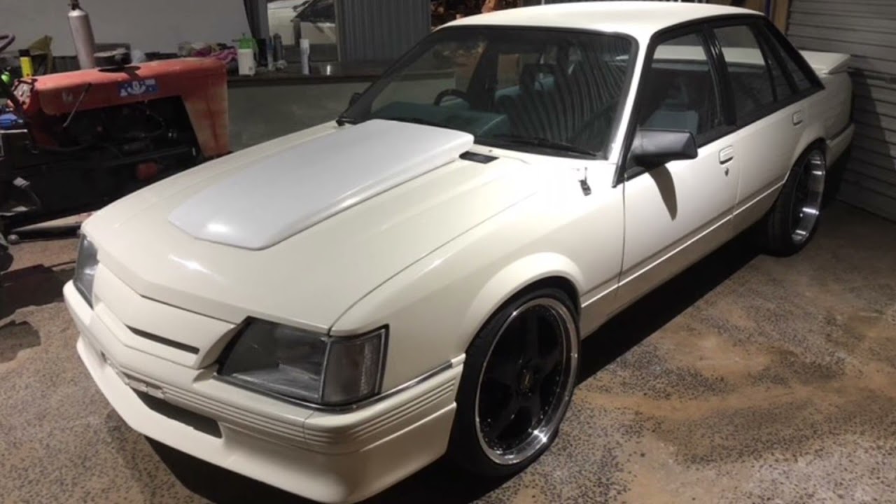 VK Commodore Brock Replica