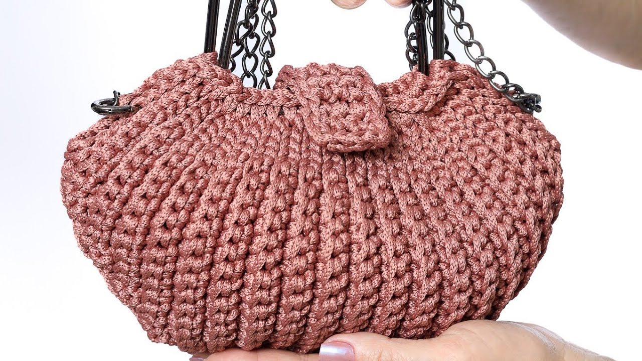Bolsa de crochê  Chanel