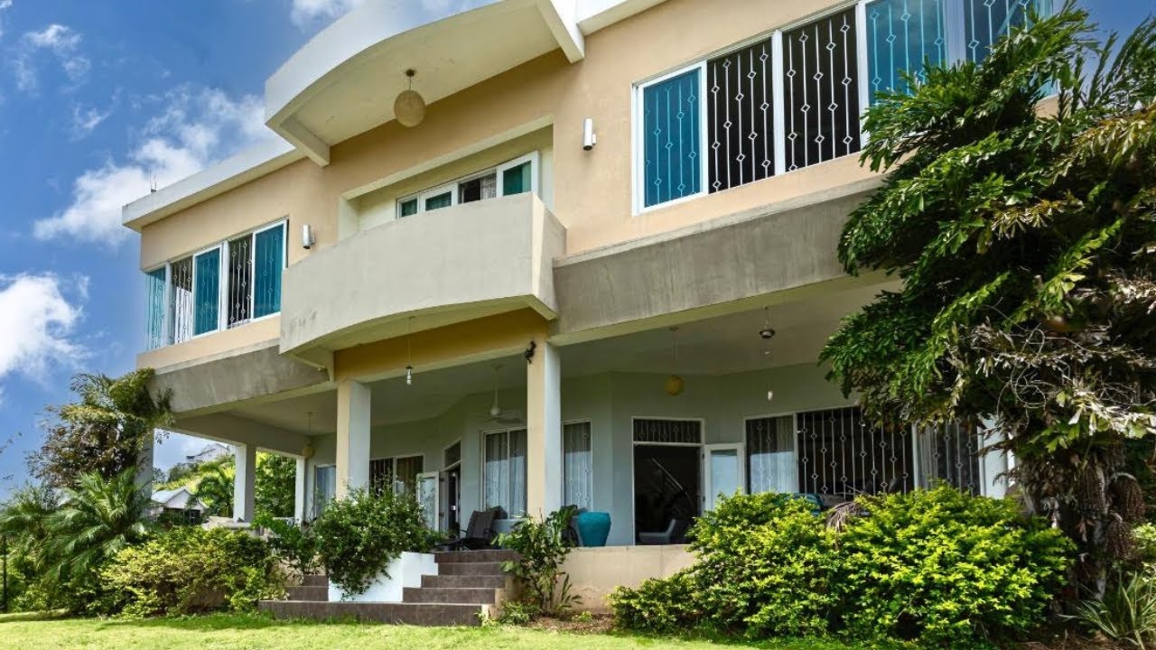 Remarkable 5 Bedroom 4 Bathroom House for sale on Bracknell Close, Jacks Hill, St Andrew, Jamaica