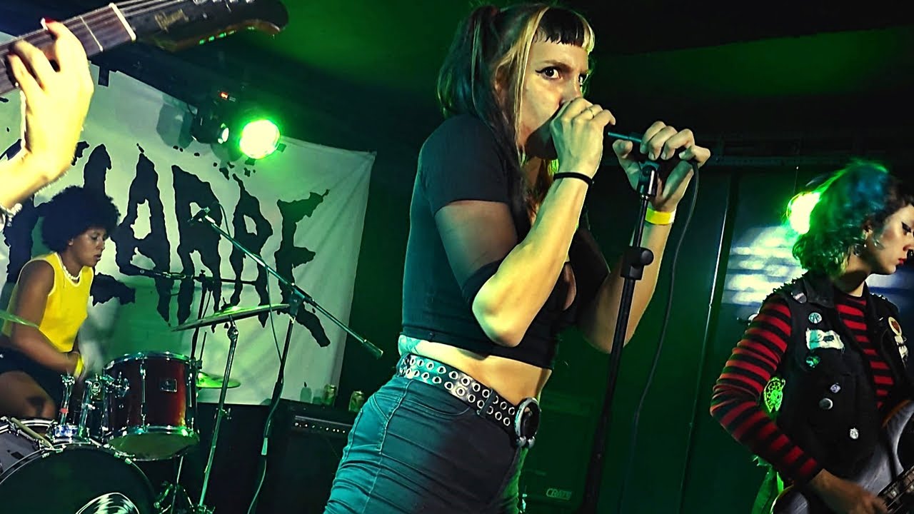 AKELARRE - Directo punk La Trinchera Guarros en Mis Botas Madrid 11-11-2023