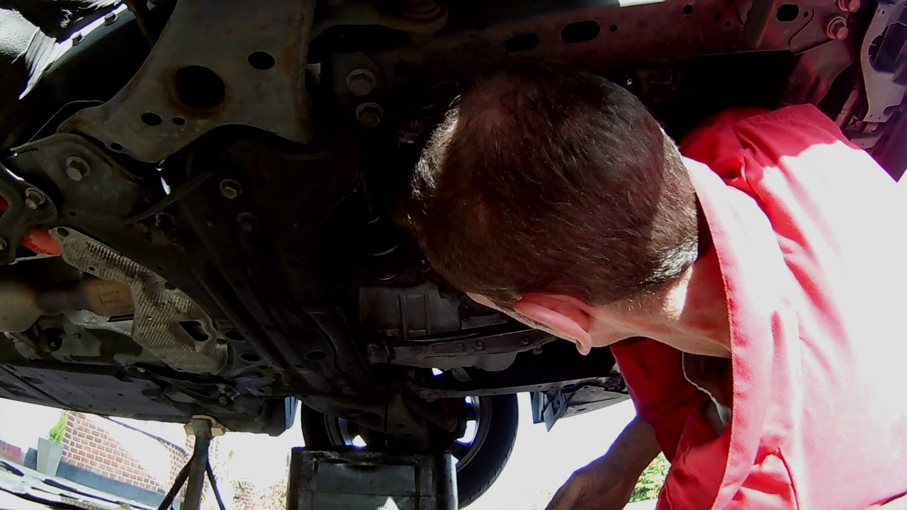 Toyota Auris hybrid CVT oil change 2014
