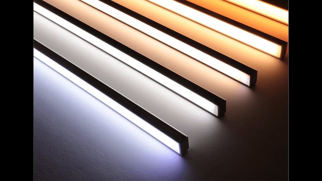 Zestaw pr&oacute;bek taśmy LED w profilu + zasilacz