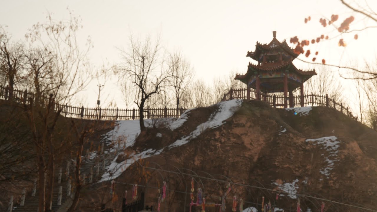 (Long form) Hard Qi Gong At the Shoalin Temple in China 