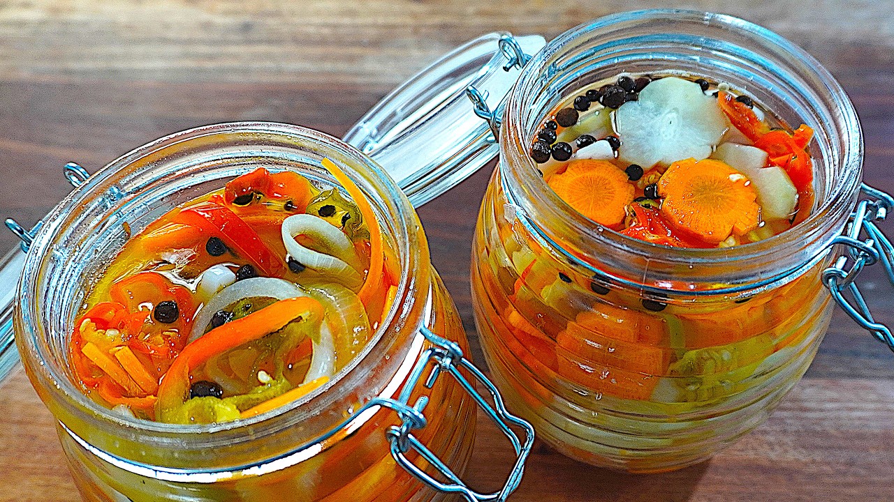 2 Incredible Ways to Make Jamaican Escovitch Sauce: The Ultimate Pickled Pepper Recipe