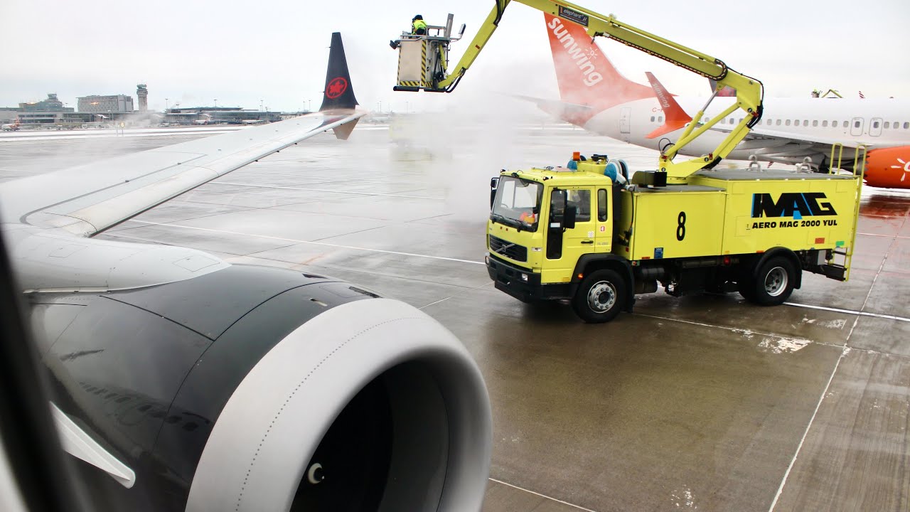 Air Canada Boeing 737-8 MAX Winter Morning Takeoff from Montreal w/ De-Icing | YUL-YYZ