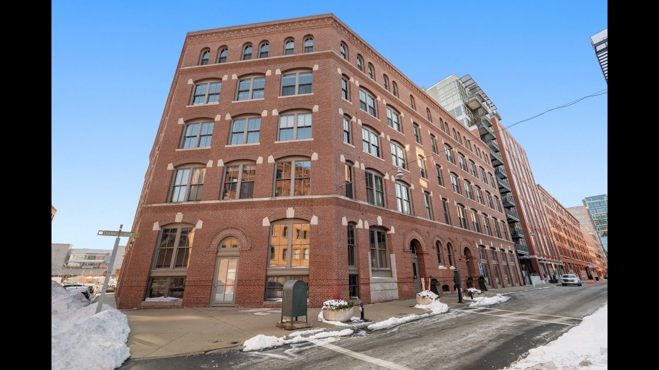 35 Channel Center Street, Unit 303 Fort Point, MA | ColdwellBankerHomes.com
