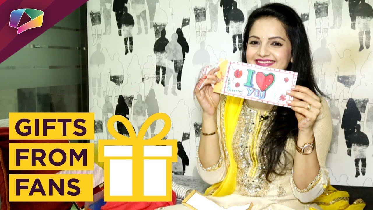 Giaa Manek Receives Gifts From Her Fans | Gift Segment