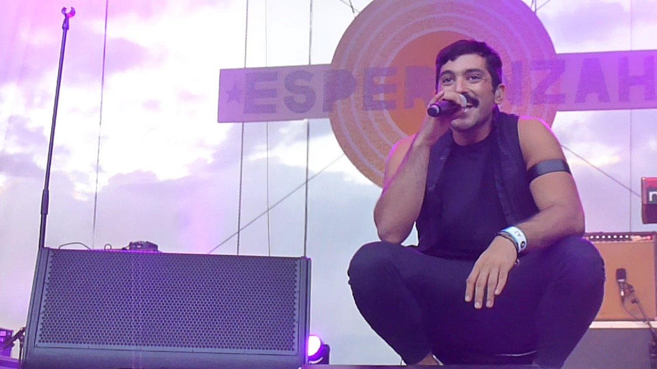 Mashrou'Leila - Bint El Khandaq Festival Esperanzah à Floreffe Belgique 5 août 2017