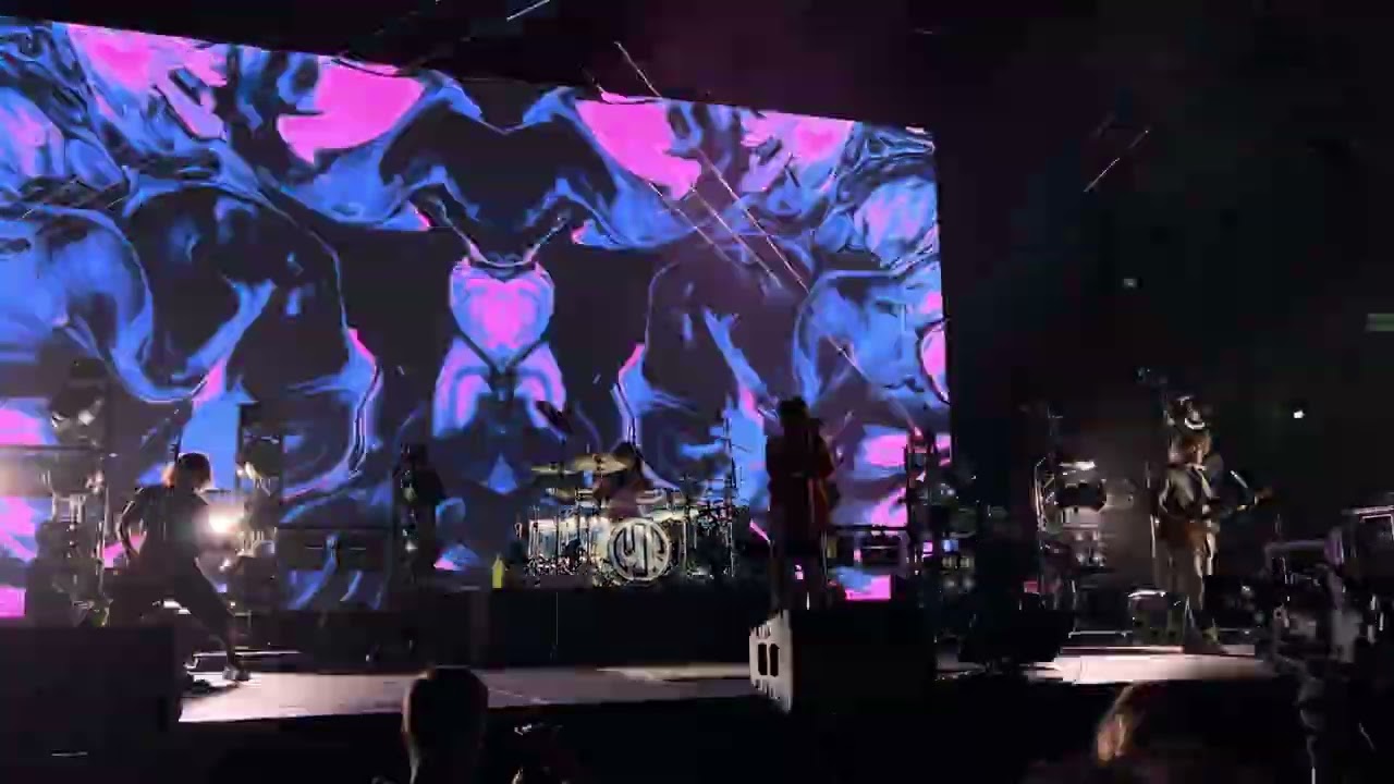 One Ok Rock - Intro + Puppets Can’t Control You (COS Torwar Warszawa 27.10.2025) 4K 60FPS HDR