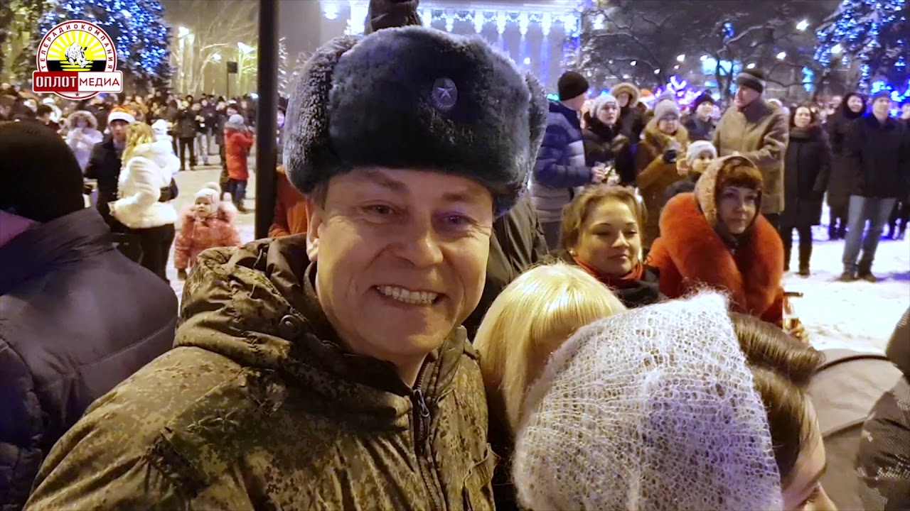 2019 Новогодняя ночь.  Пл.  Ленина. Донецк.