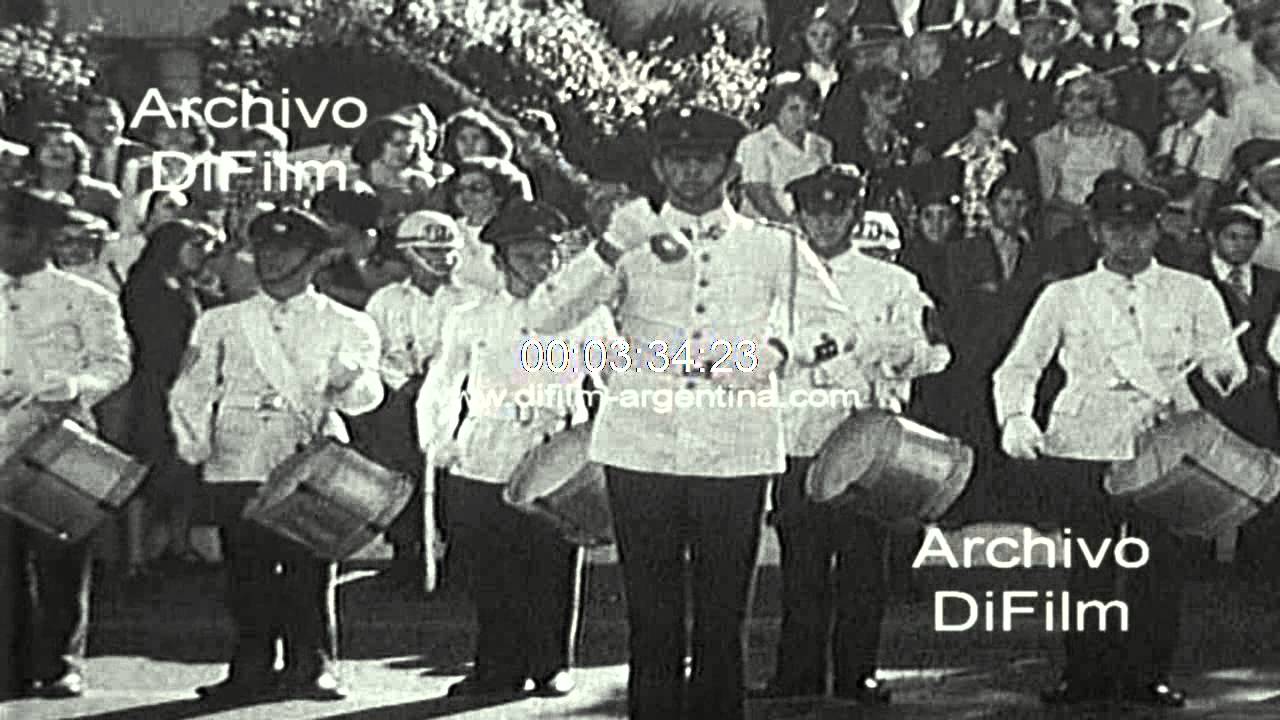 Desfile militar en Asuncion del Paraguay - Alfredo Stroessner 1977