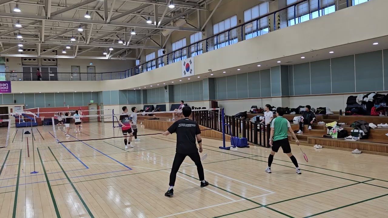 동욱상륜    종락춘구       2026년 2월 20일