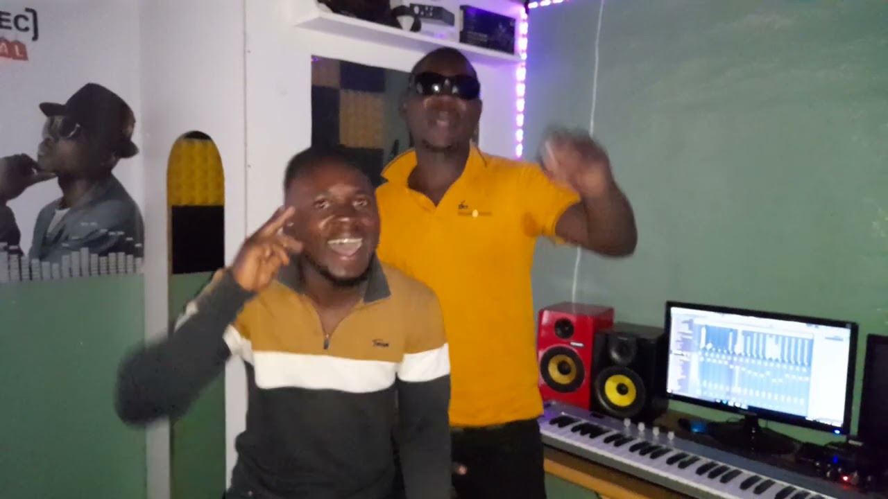 King Vhalo 🤴  kupera kwegore  ft Beefine...