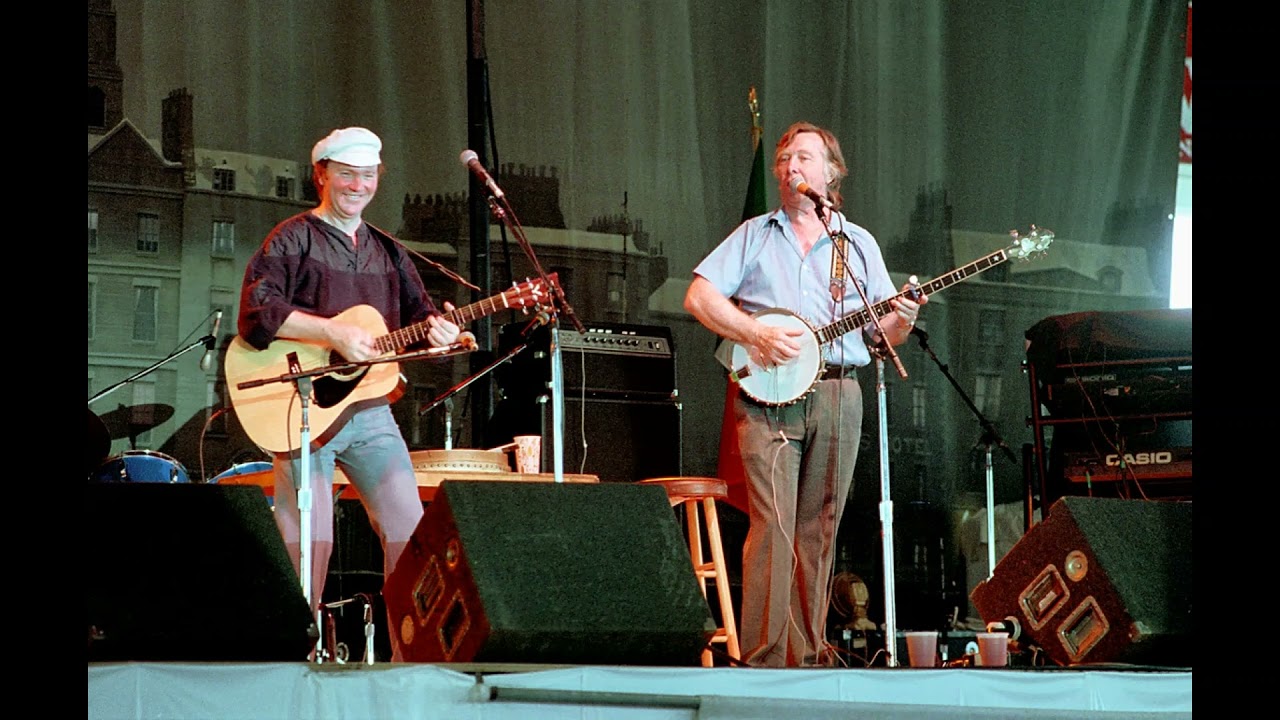 Bridie Murphy and the Kamikaize Pilot - Makem & Clancy