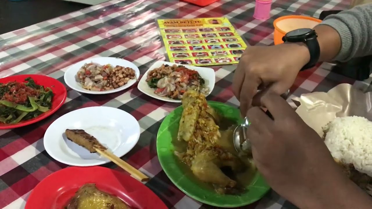 Review Ayam Betutu Central Parkir Kuta Bali, bikin ngakak..Pedes Banget 😂 | Trip Bali Februari 2019
