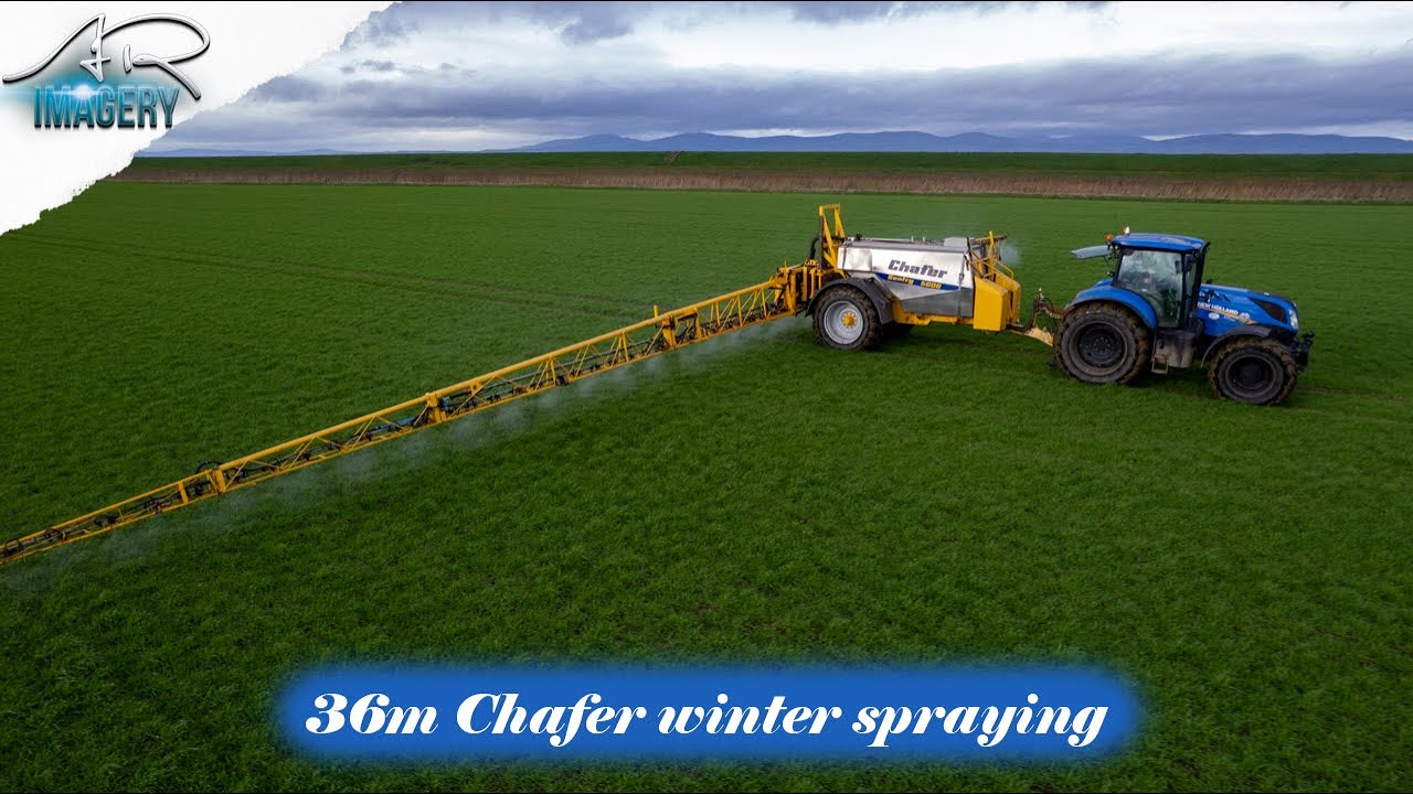 Carsehall Farms spraying with the 36m Chafer Sprayer