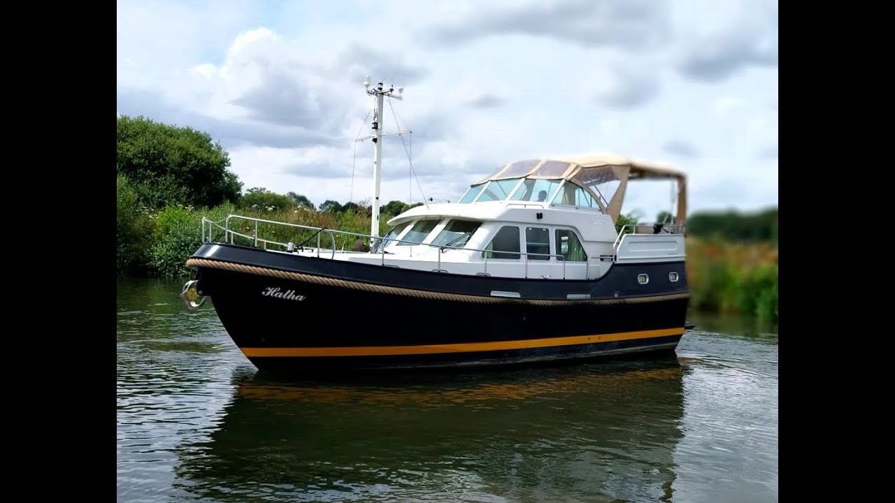 &pound;129,950 - 2003 Linssen Grand Sturdy 380 AC - 'Hatha'