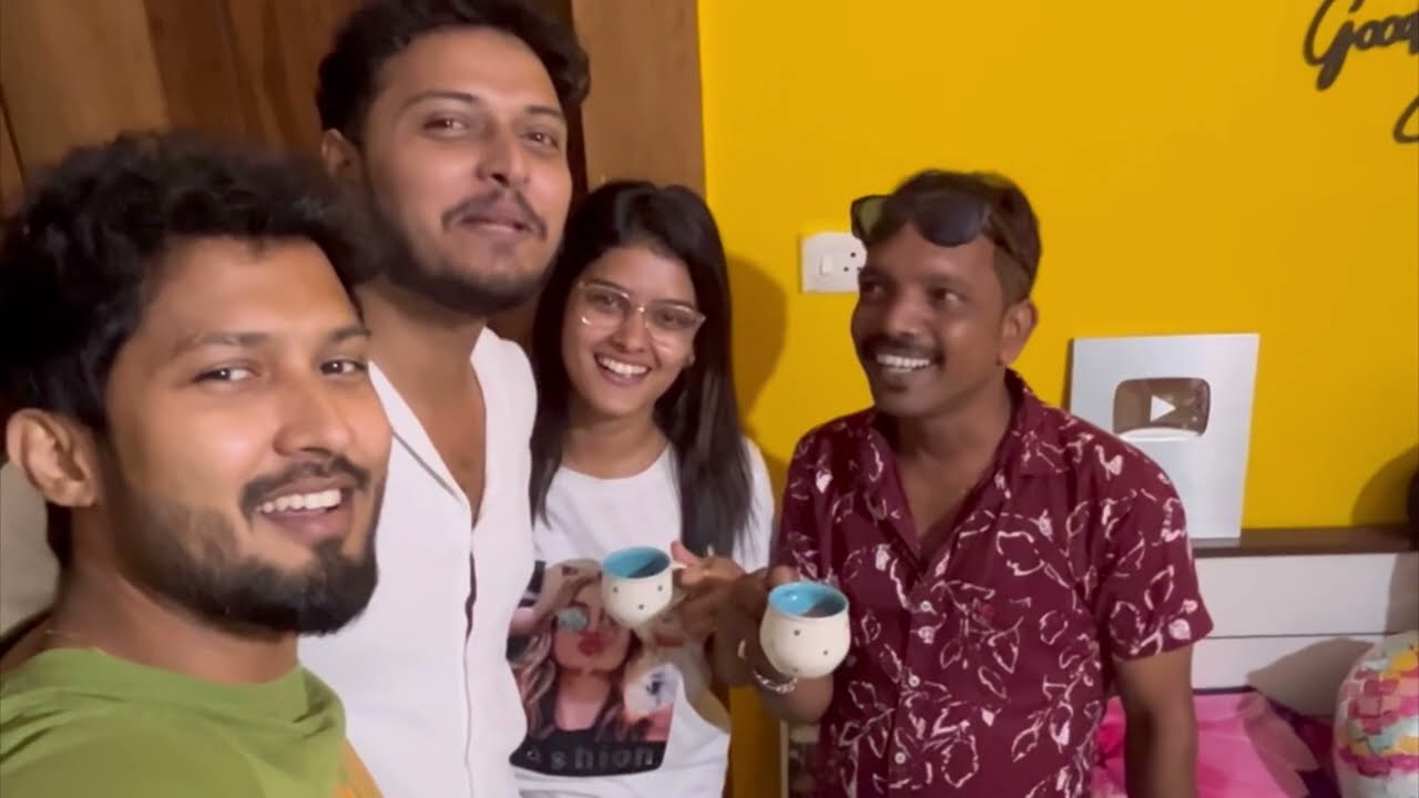Suman ghare hela dhum masti 😊