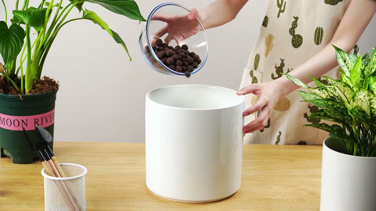vancasso Ceramic Plant Pots, Set of 3 White Planters with Drainage Hole