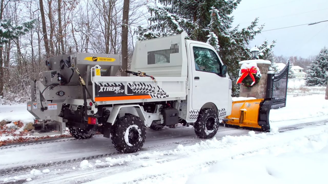 FIND OUT IF THIS MICRO MACHINE CAN ACTUALLY HANDLE SNOW PLOWING!?❄️