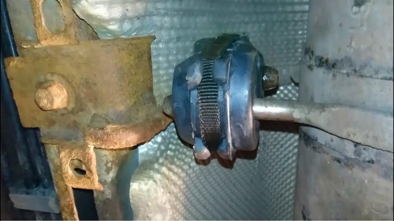 Byter gummiupphängning till avgasrör Volvo V50 ( Changing exhaust system shackle )