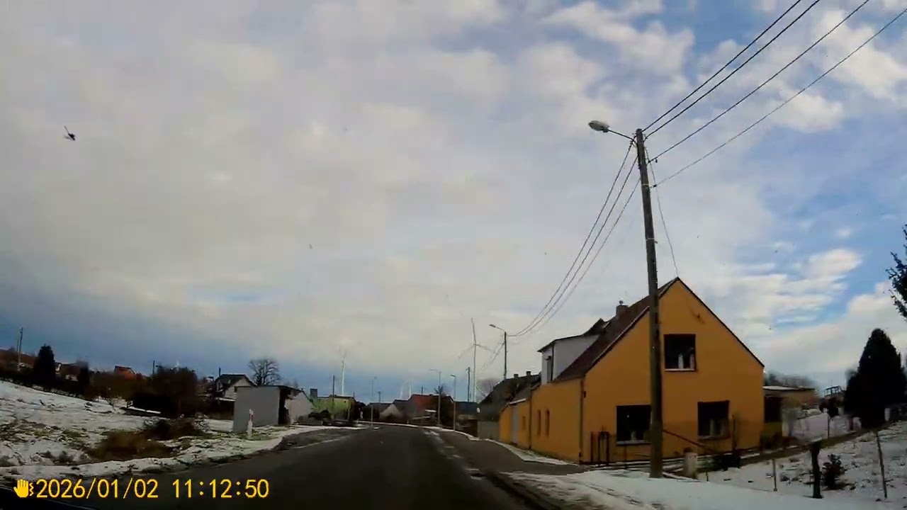 Wieś GNOJNA w Gminie Grodków Farma wiatrowa w oddali 03 01 2026 r
