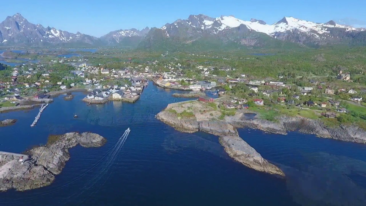Lofoten, Sommerhotell og vandrerhjem