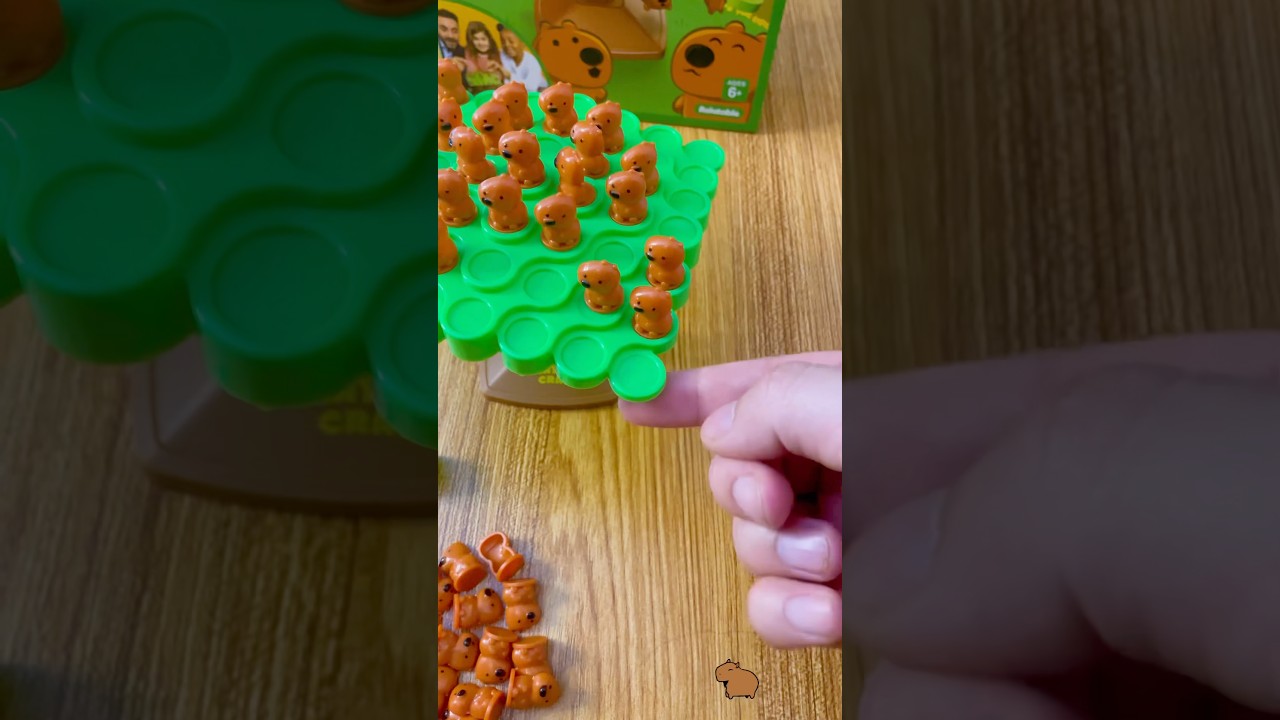The capybara balancing game! #boardgames #tabletopgames #partygames