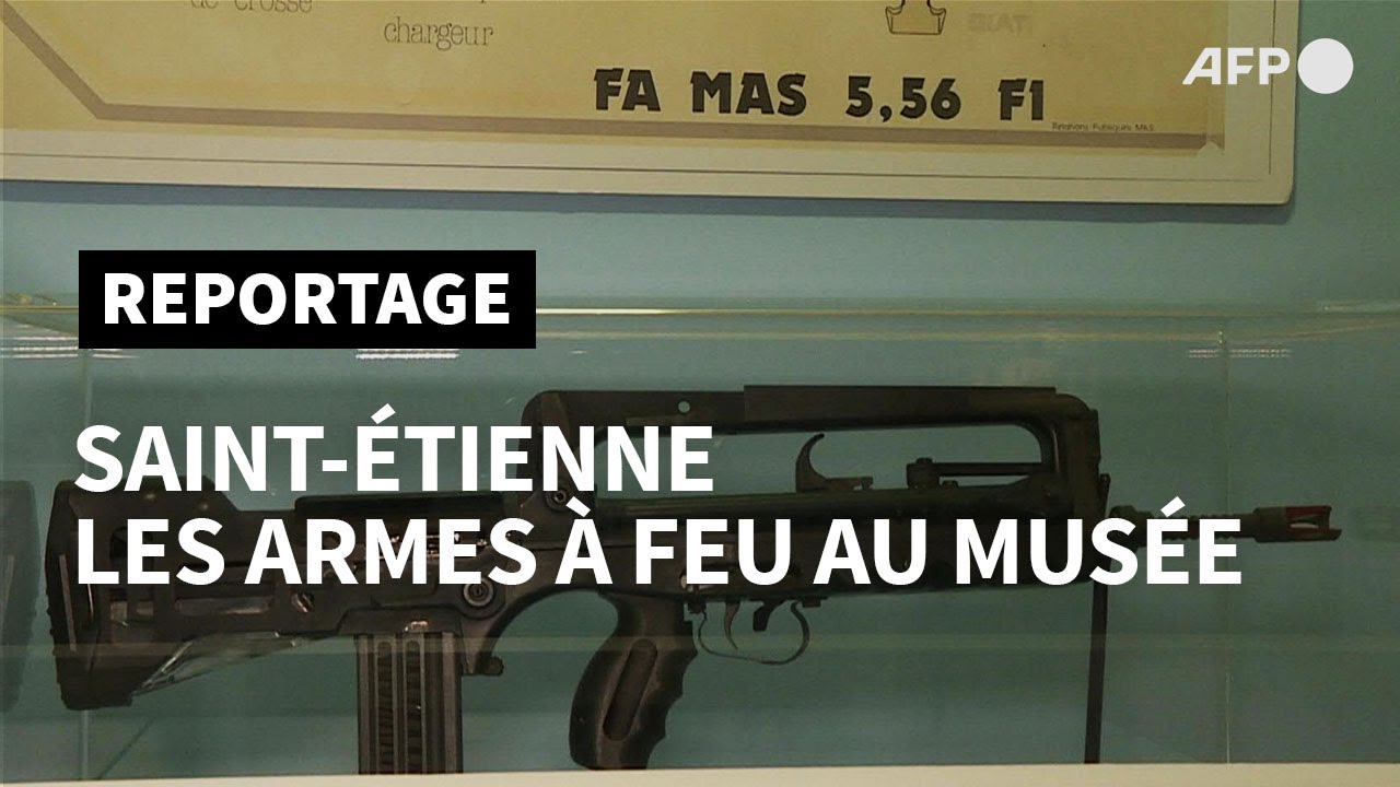 Fascination ou répulsion ? Les armes à feu s'exposent à Saint-Etienne | AFP