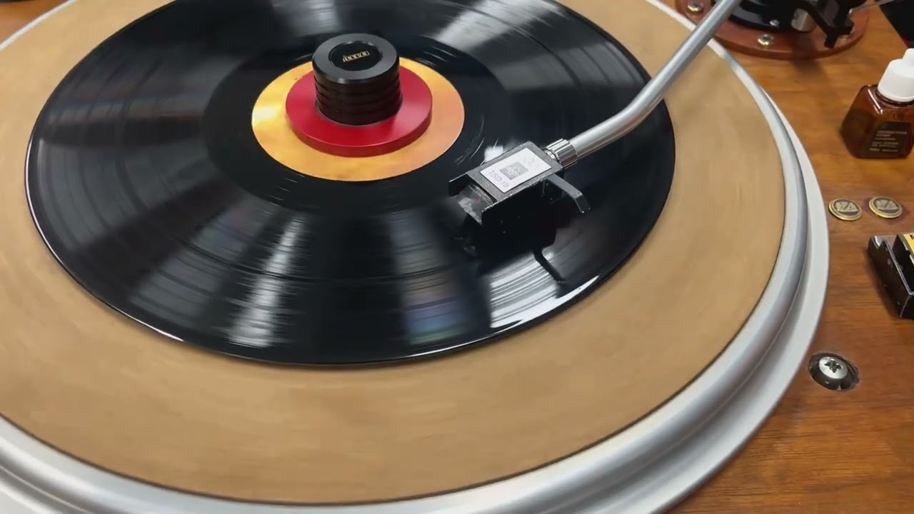 Hexa Mat and Early SPU Cartridge on EMT Headshell, RCA Turntable