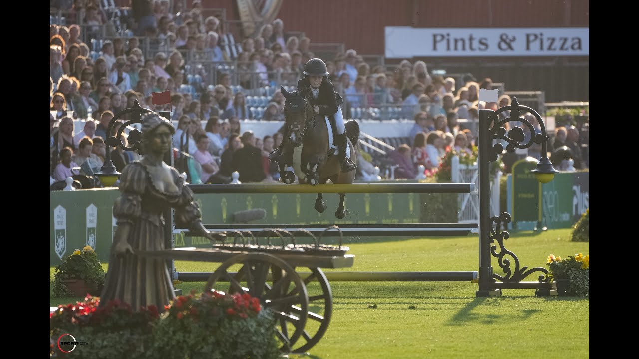 Million Dollar Baby & Ben O'Connor - 12.2 Championship Dublin Horse Show - Winner