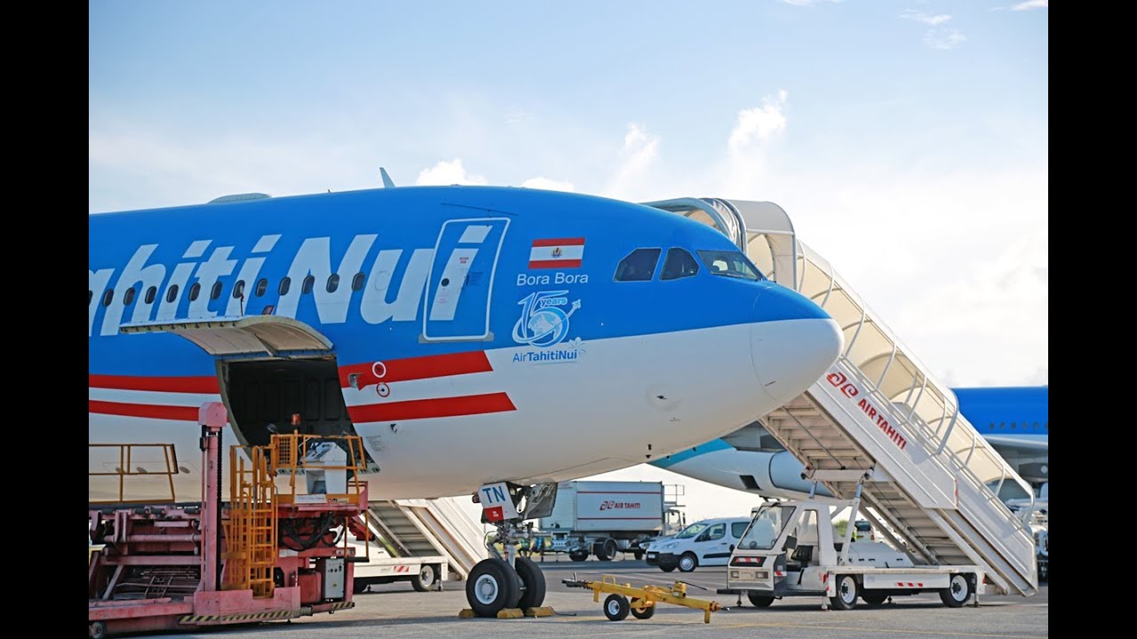 Air Tahiti Nui airlines flight: Tahiti to Los Angeles