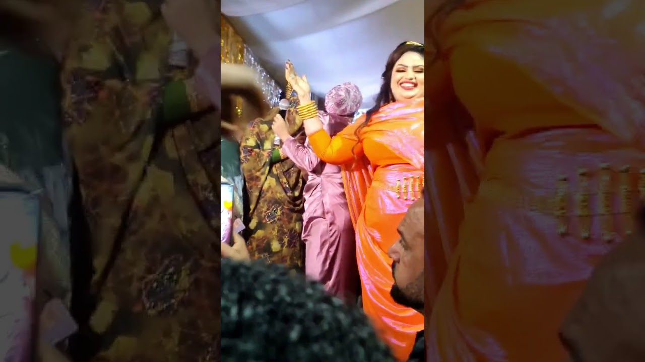 هالة عمر من زواج اخو توته عزاب حضور  نهي ريان الساته وغناء مكارم بشير مرتك مالي ماله